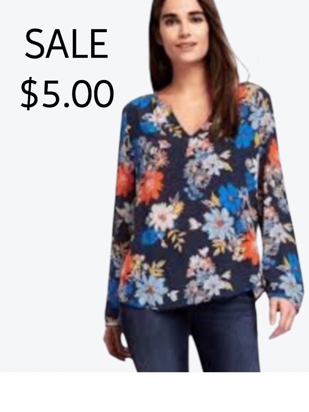 🛑SALE $5.00🛑 Floral V‑Neck Long‑Sleeve Blouse